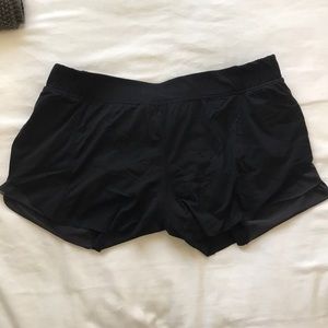 Lululemon short
